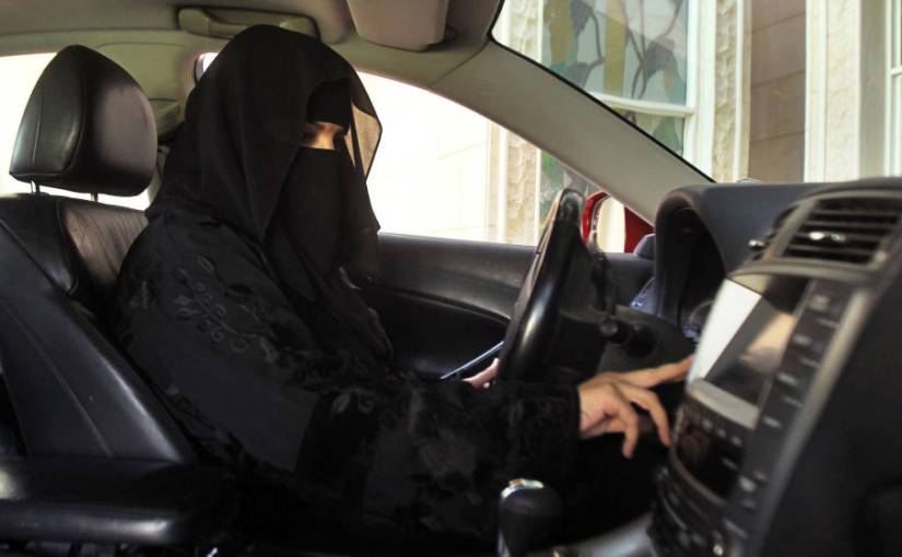 Mujer saudí al&nbsp;volante