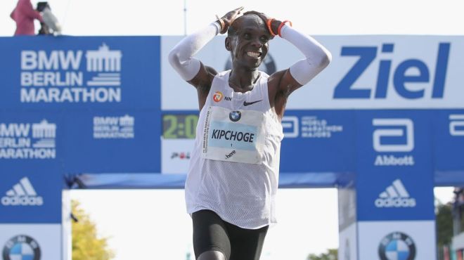 skynews-eliud-kipchoge-berlin-marathon_4422763.jpg